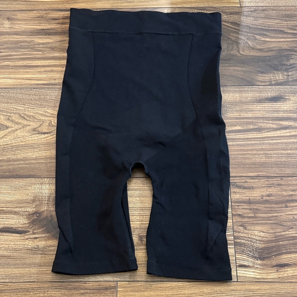 Well-Rounded Invisible Butt Lifter Shaper Short